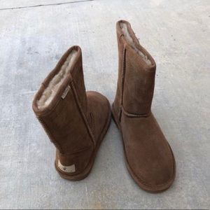 BRAND NEW BearPaw Booties